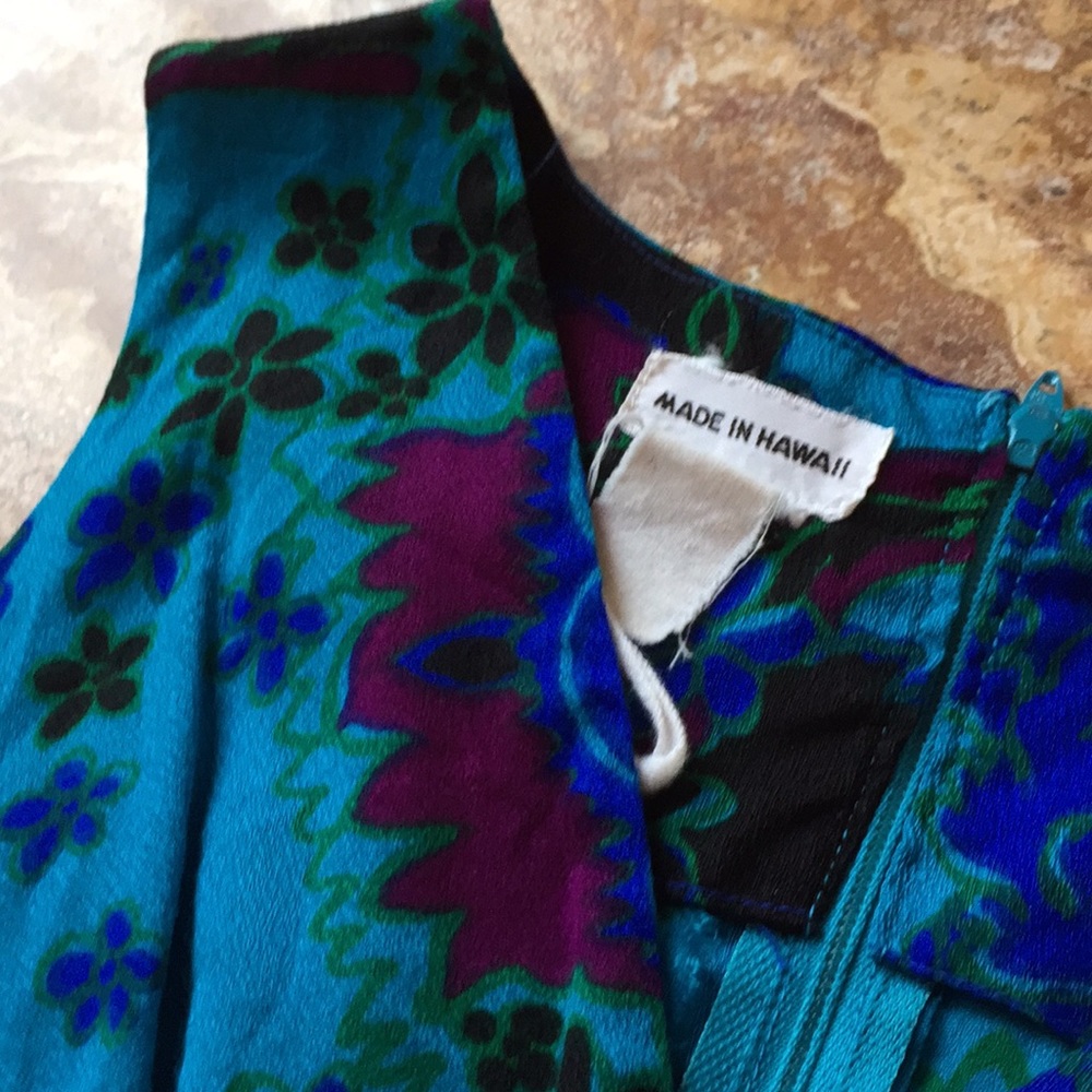 Made in Hawaii turquoise empire waist/zipper back - Picture 4 of 8